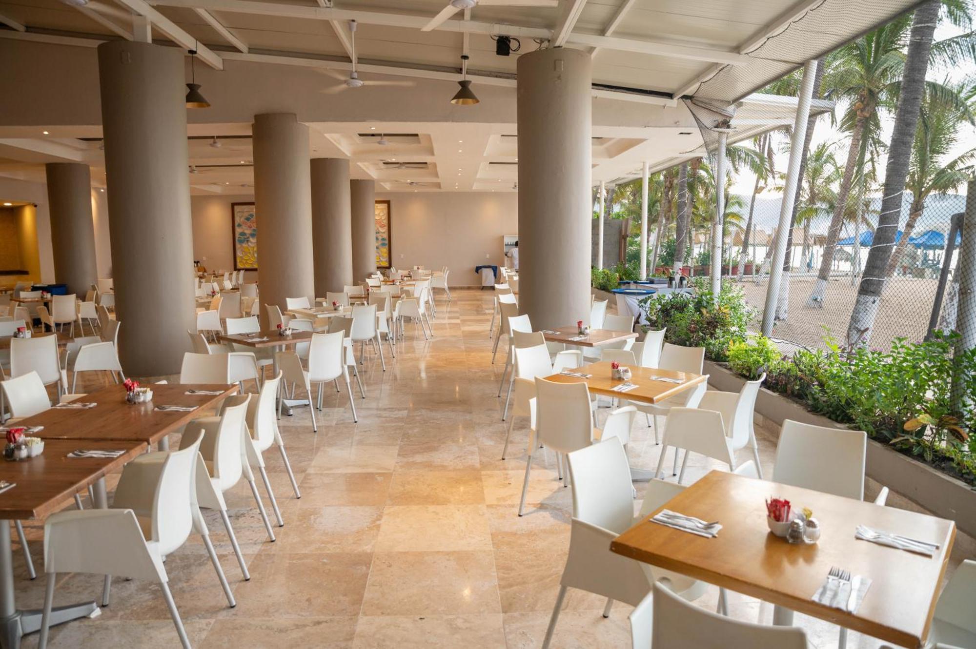 Ritz Acapulco All Inclusive エクステリア 写真 The Beach Club